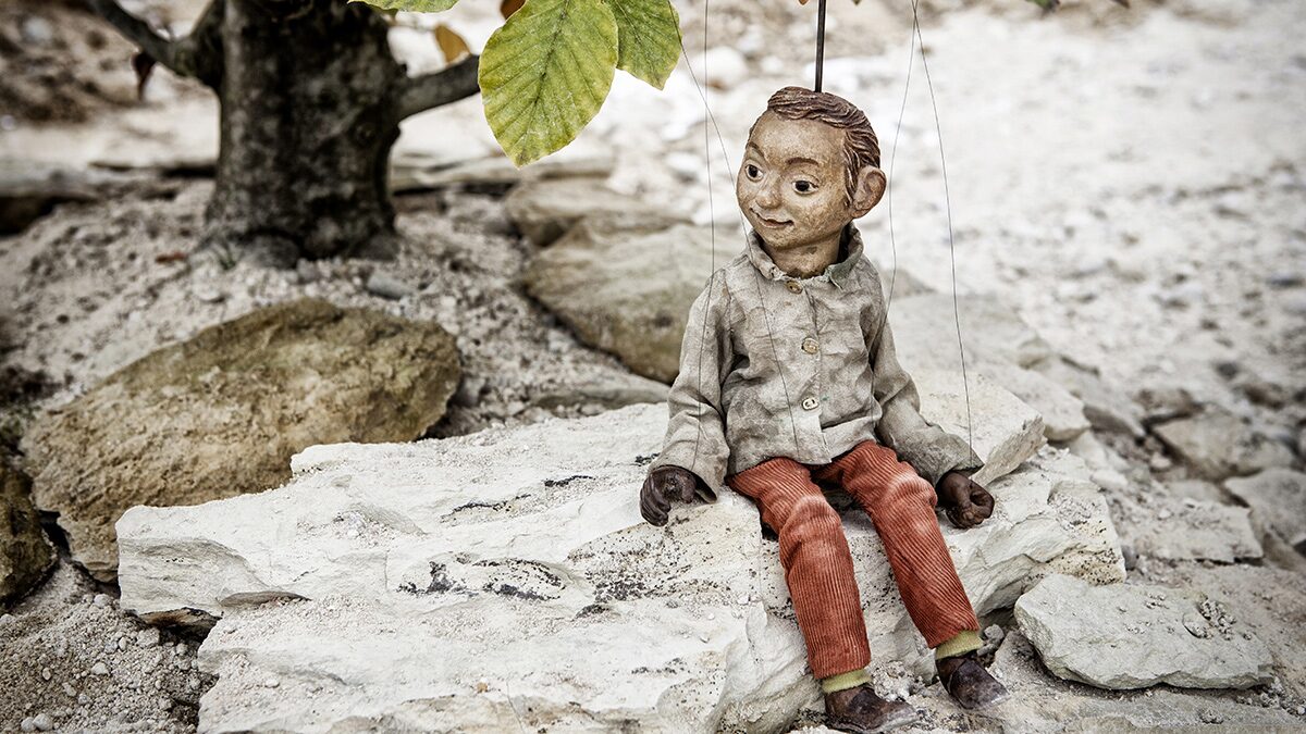 The Little Man (Malý Pán): A Charming Czech Puppet Adventure with a Touch of Magic