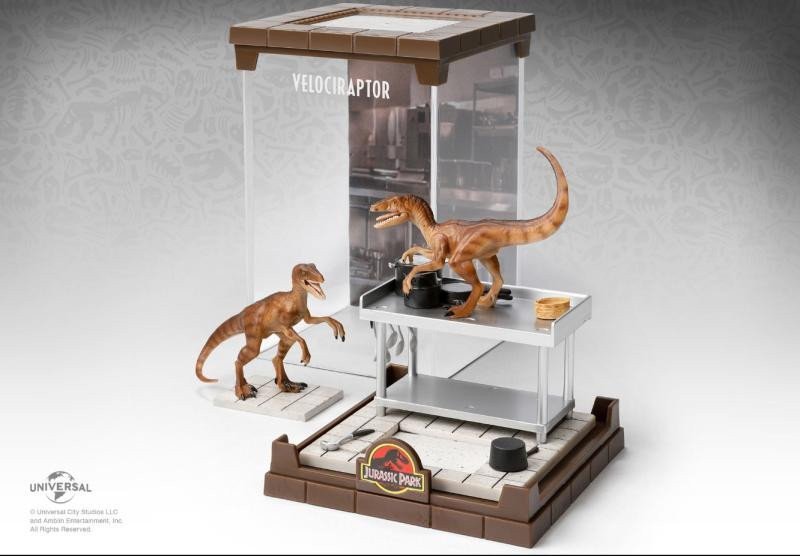 Jurský park Magical creatures - Velociraptor 18 cm