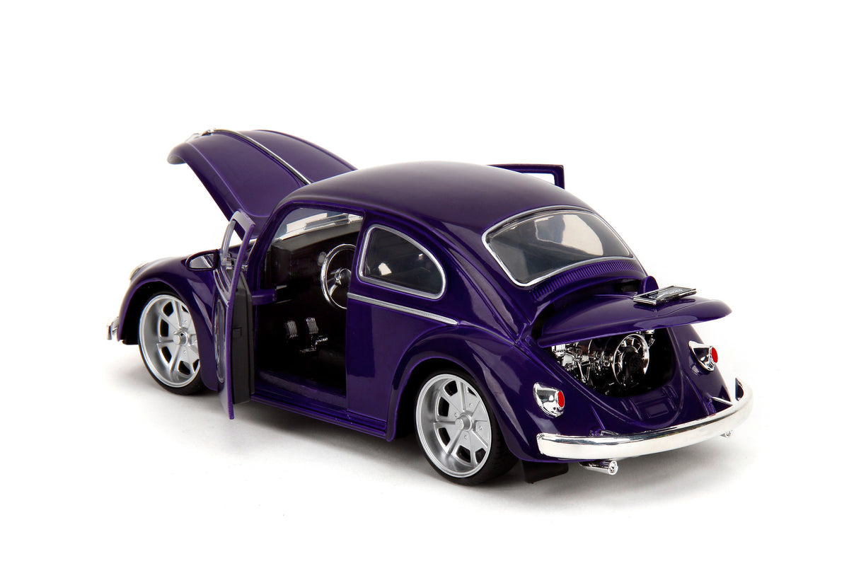 Wednesday VW Beetle 1972 Metal Model 1:24 with Figure