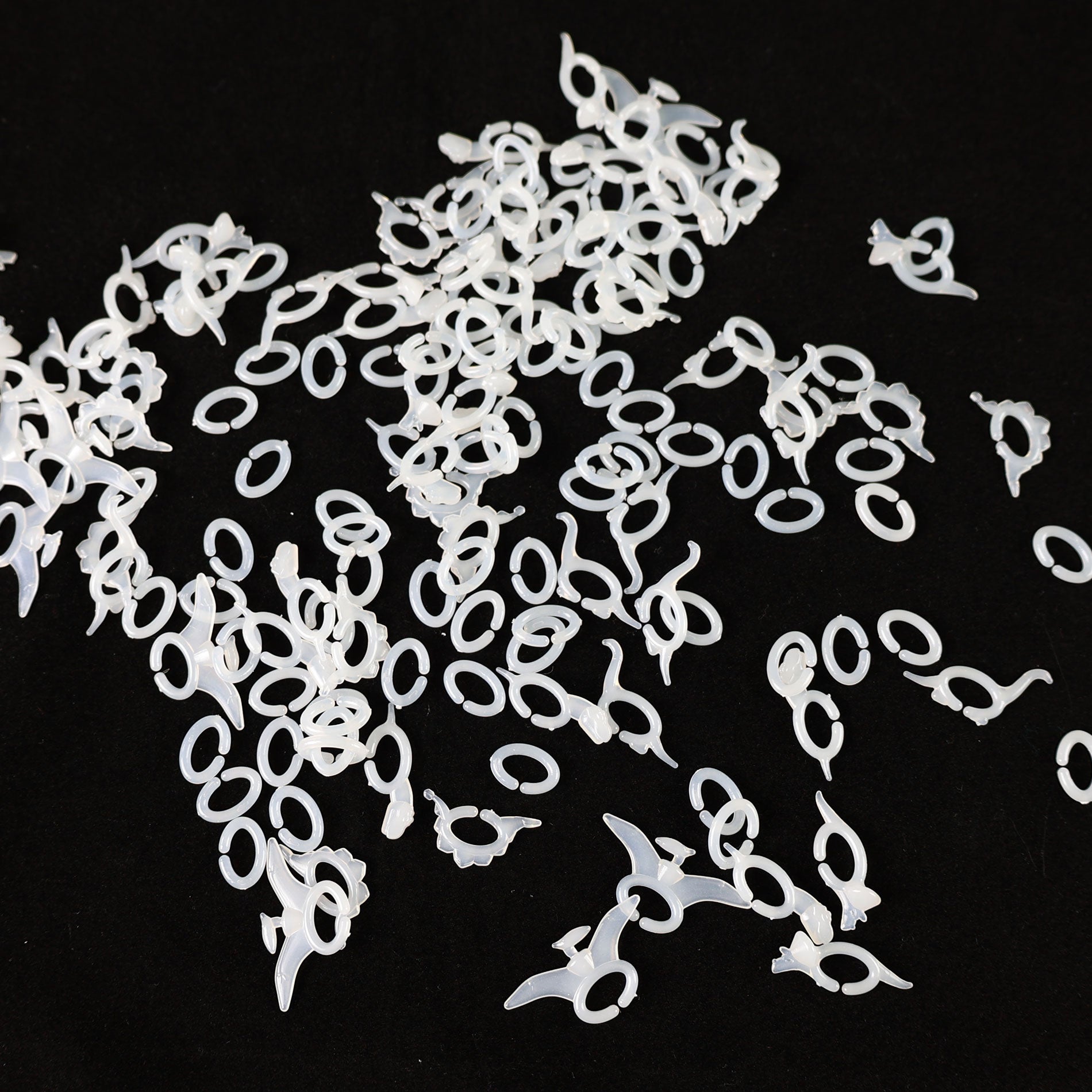 Dinosaur glow-in-the-dark chain links 150 pcs / Céčka