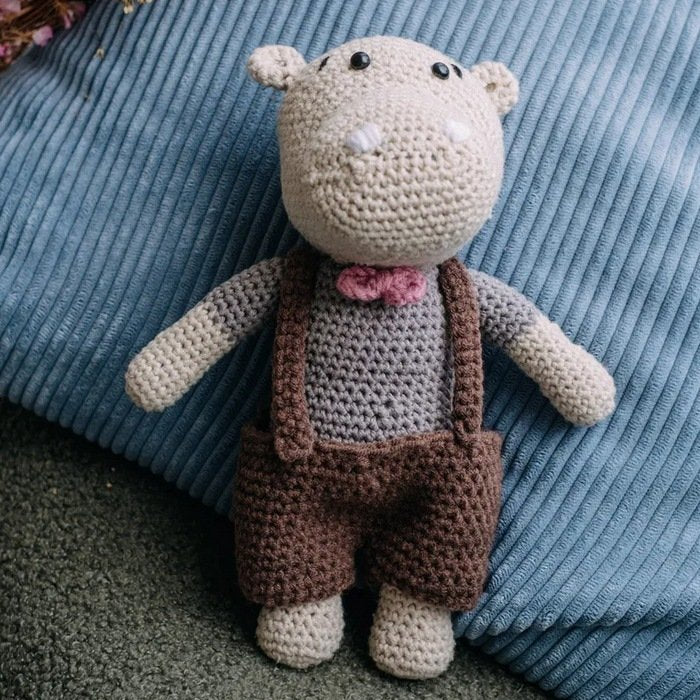 Manumi Amigurumi Crochet Kit, Mr Hippo