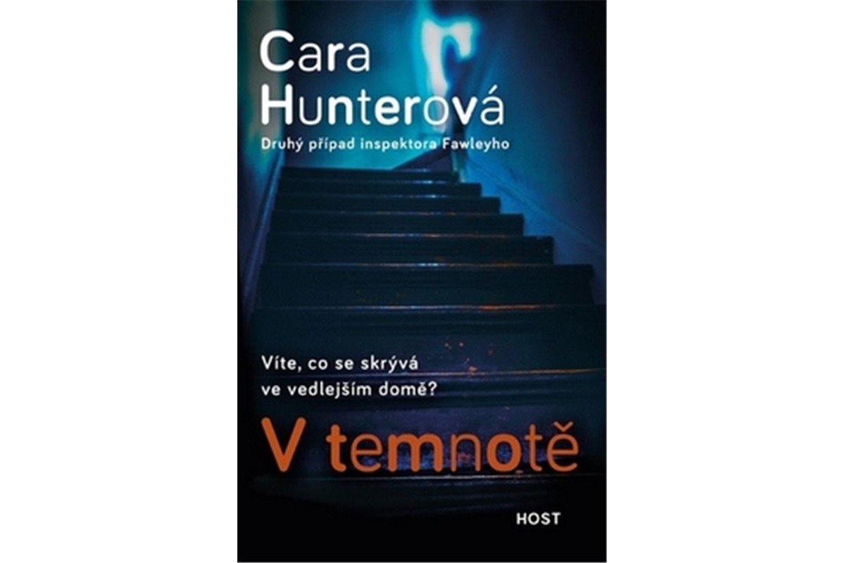 V temnotě – Hunterová Cara