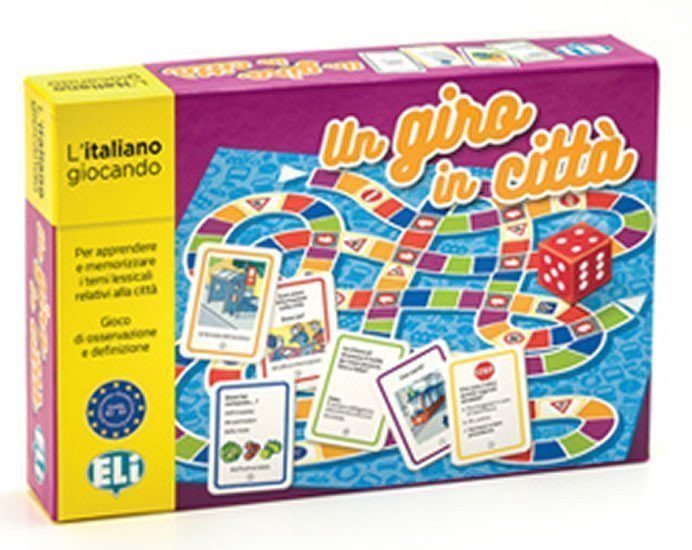 Litaliano giocando Un giro in citta