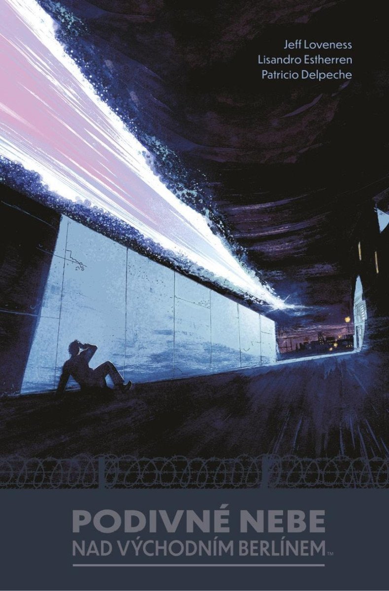 Podivné nebe nad východním Berlínem – Loveness Jeff