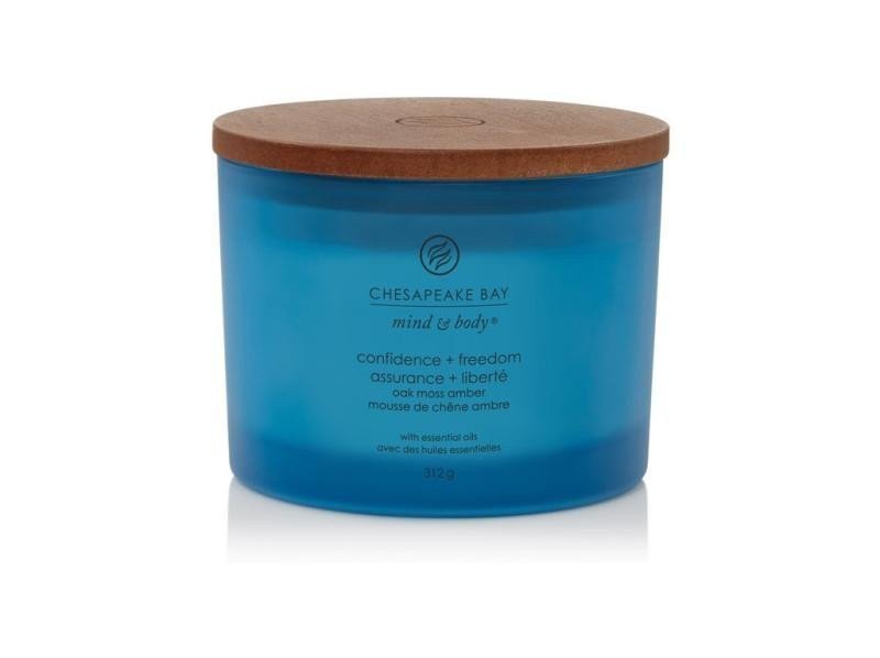 Vonná svíčka CHESAPEAKE BAY CANDLE Confidence  Freedom 312g  3 knoty