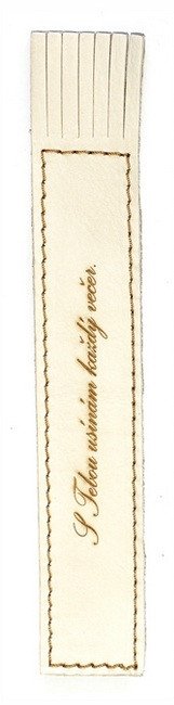 Kožená záložka se střapci S Tebou usínám každý večer