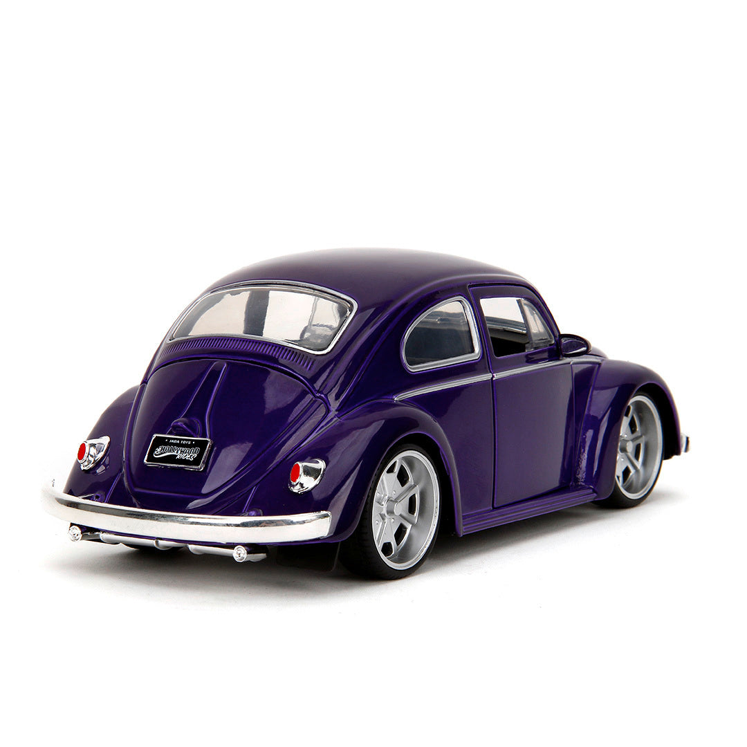 Wednesday VW Beetle 1972 Metal Model 1:24 with Figure