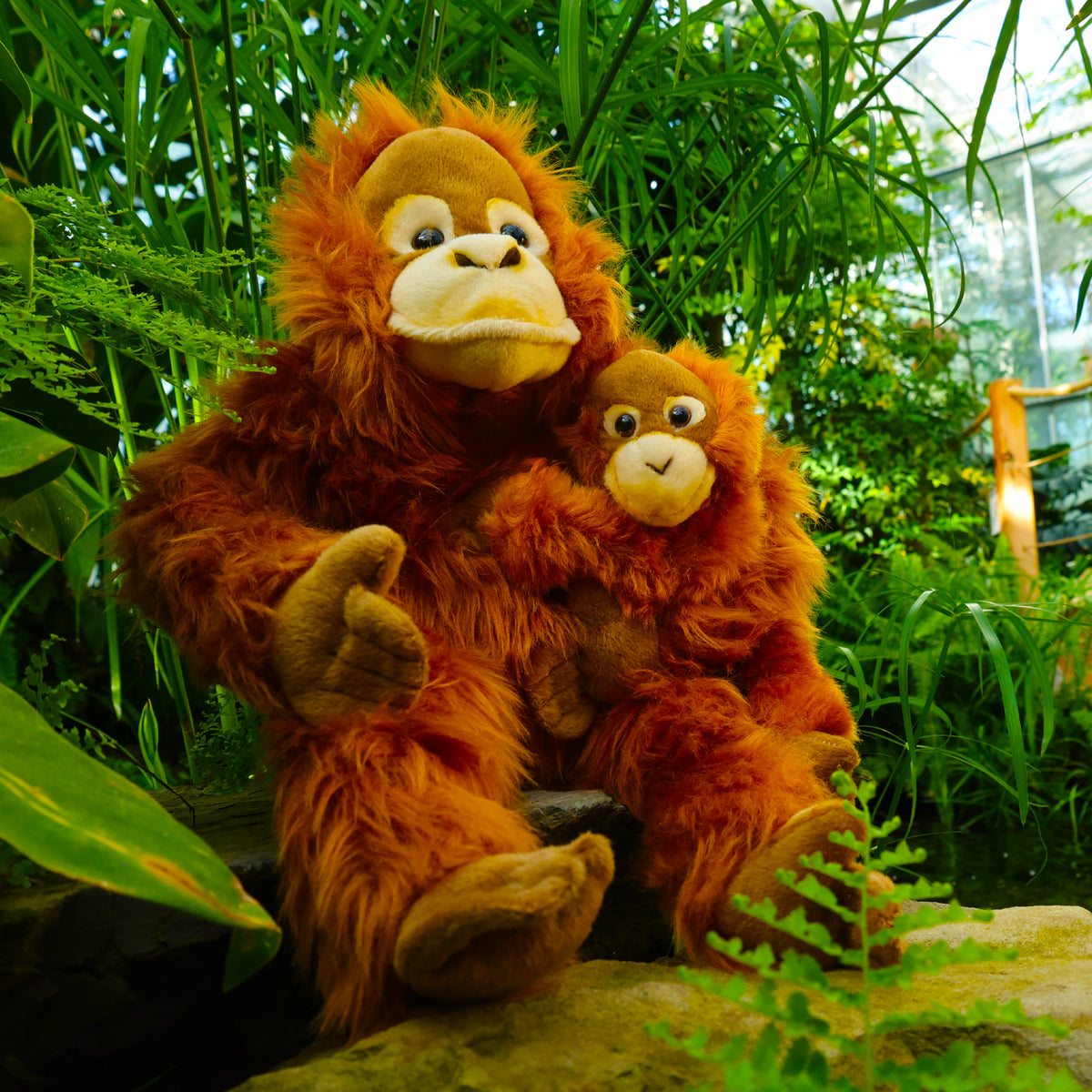 Plush orangutan with baby 28 cm
