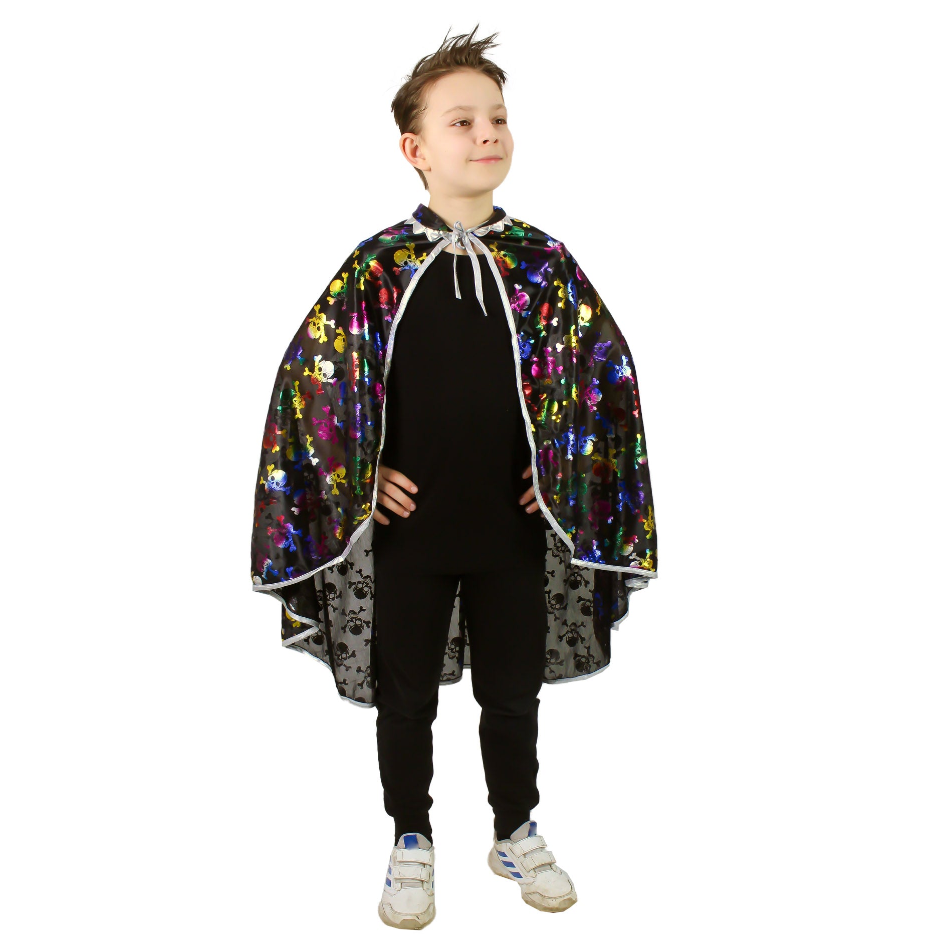 Children's cloak with skulls