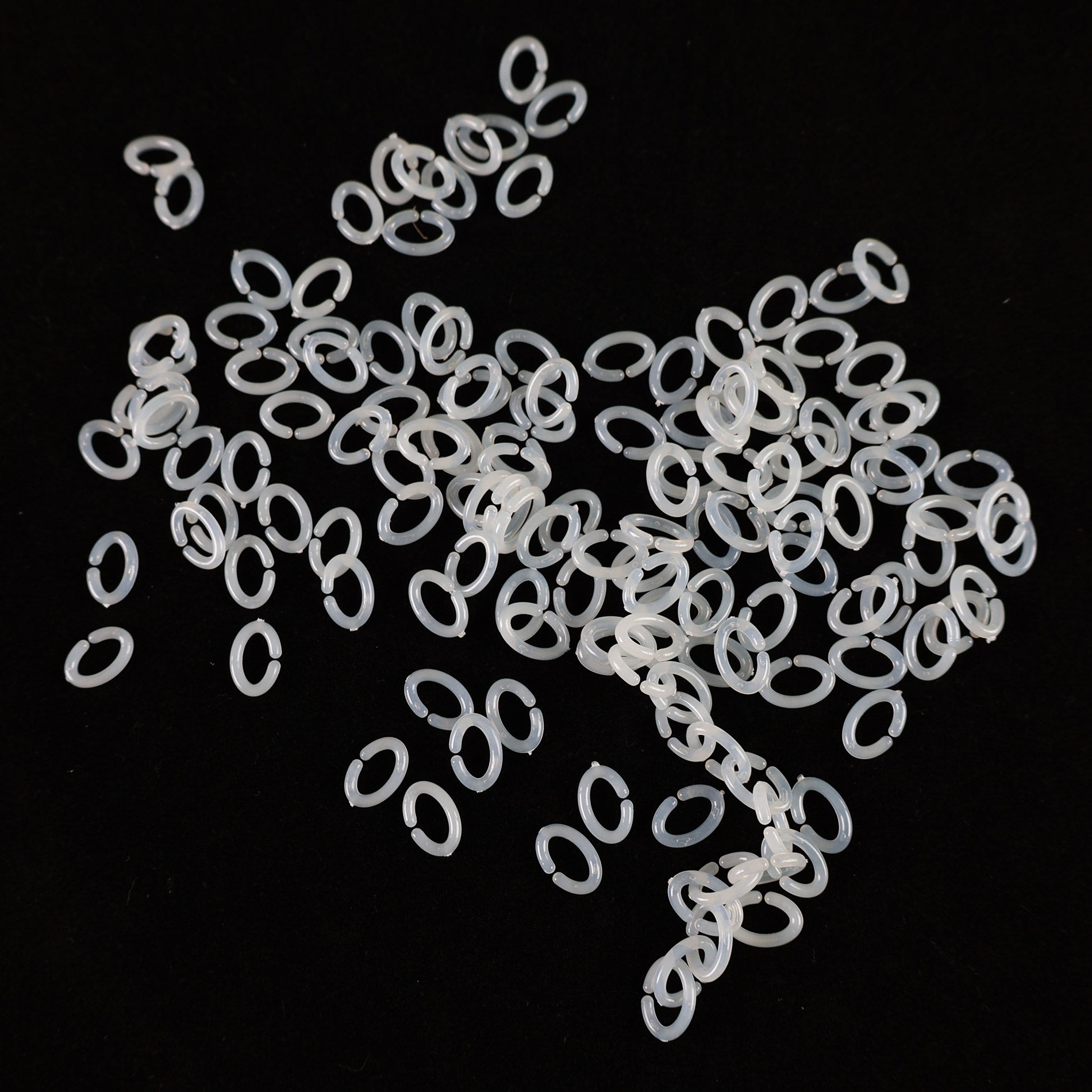 Retro glow-in-the-dark chain links 150 pcs / Céčka