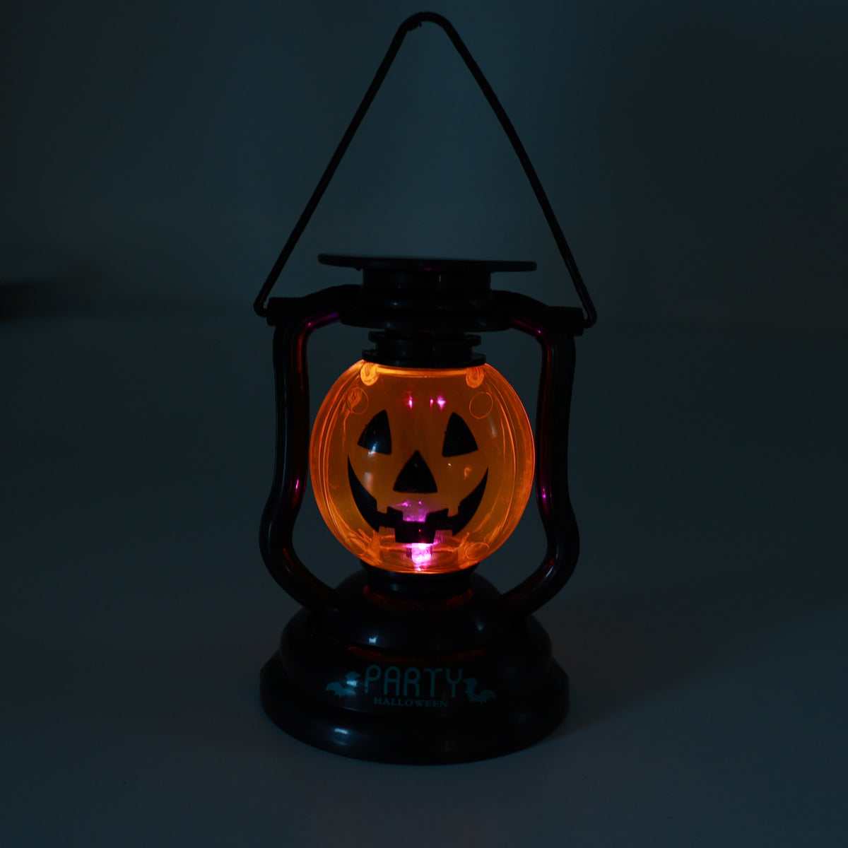 Halloween pumpkin lantern with light and sound