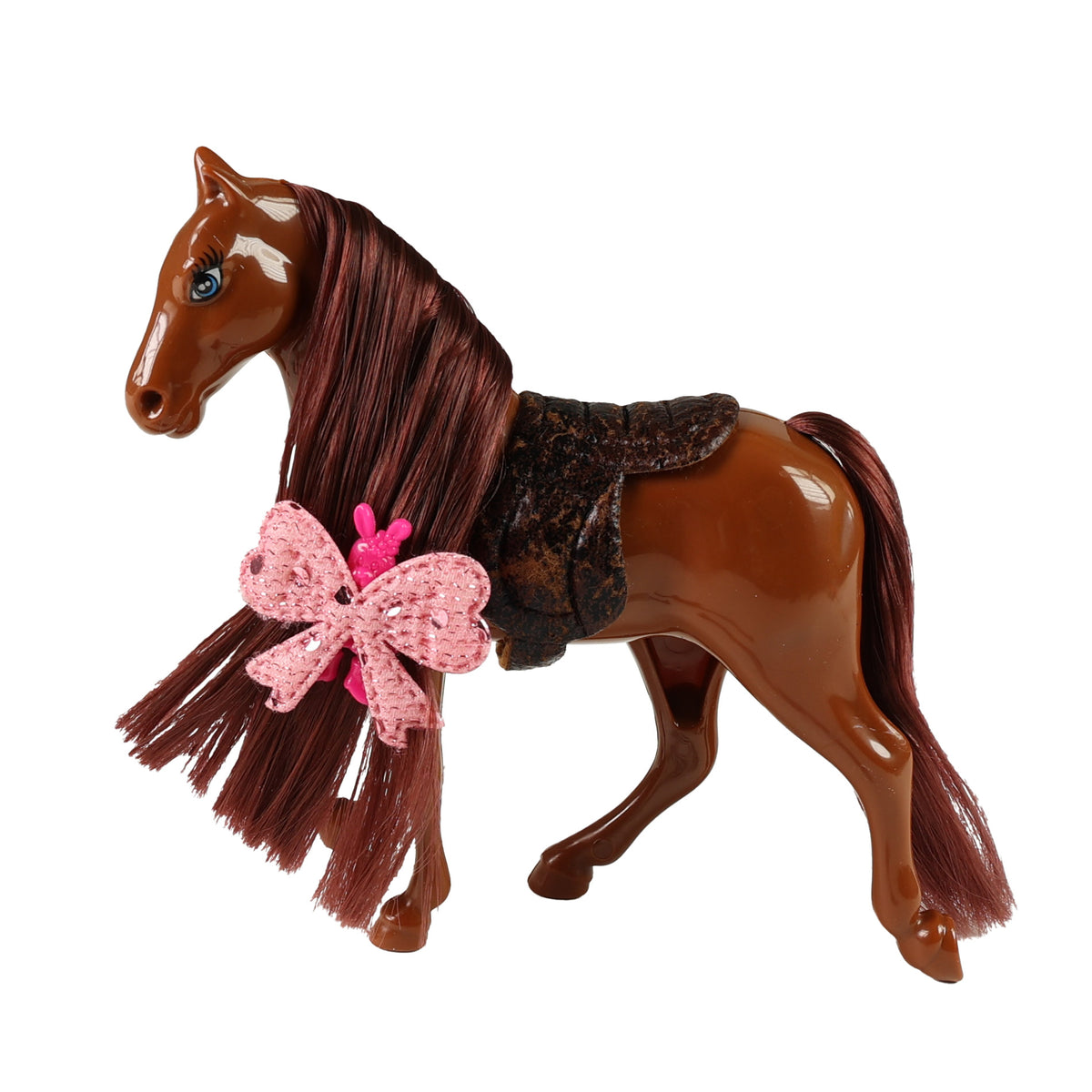 Grooming horse with accessories