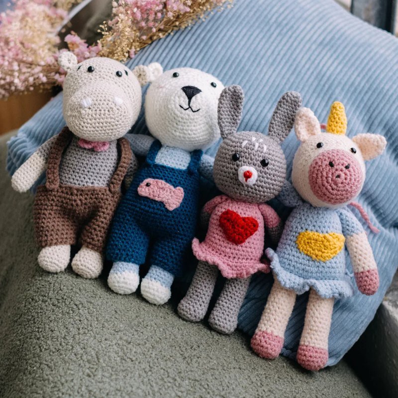 Manumi Amigurumi Crochet Kit, Miss Unicorn