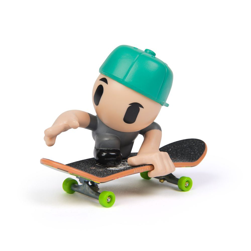 Tech Deck Sk8 Crew fingerboard with figure