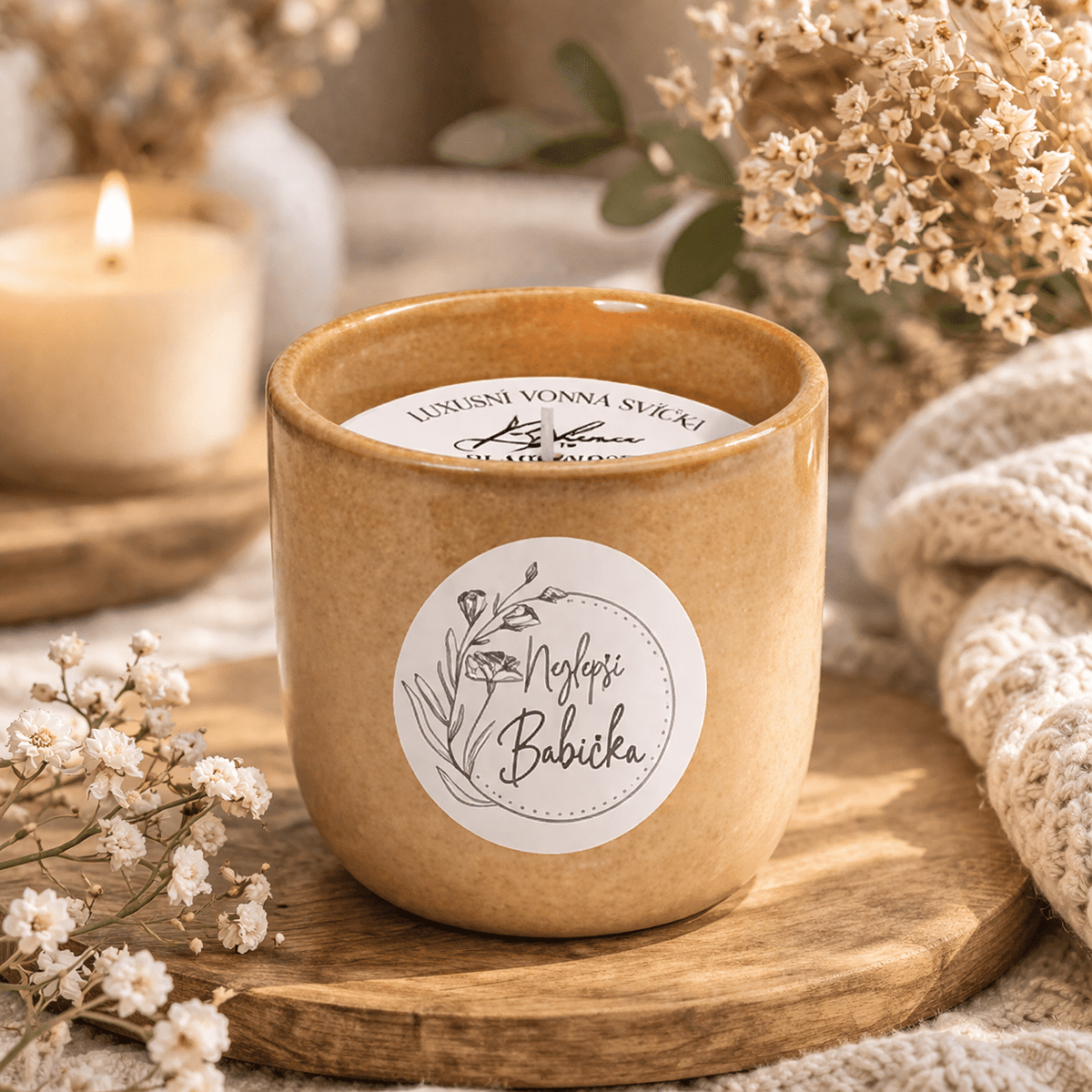 Scented Candle in a Ceramic Jar – To Grandmother