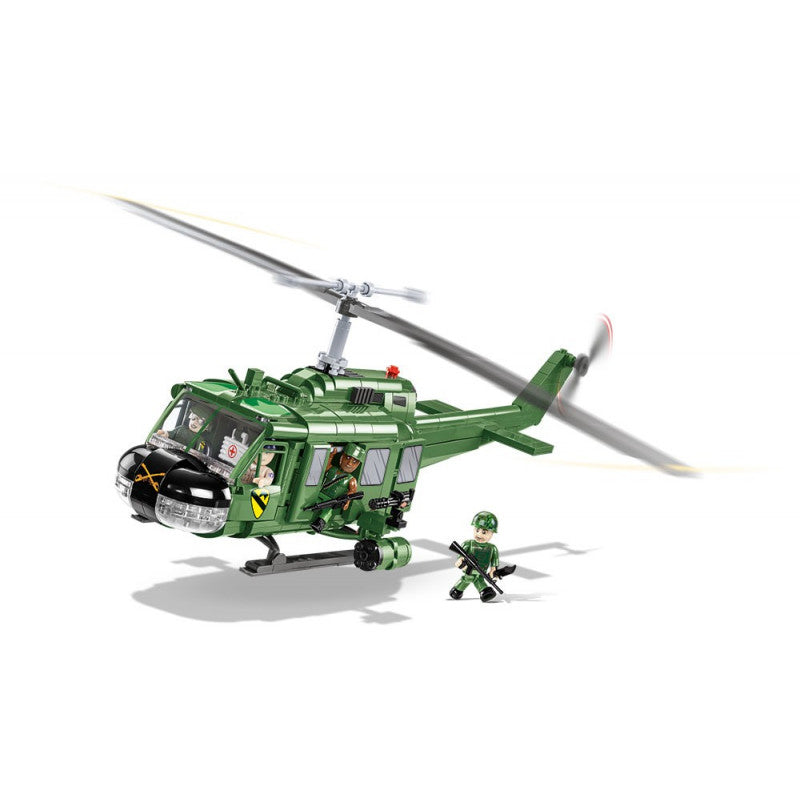Stavebnice Vietnam War BELL UH-1 HUEY IROQUOIS executive edition | Czech Toys | czechmovie
