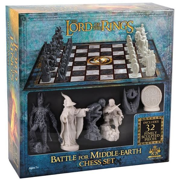 Lord of The Rings Battle for Middle Earth Chess Set / Sachy Pan prstenu - Bitva o Stredozem (Czech)